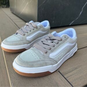 Vans Hylane mushroom brand new!